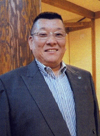 代表取締役　吉田靖